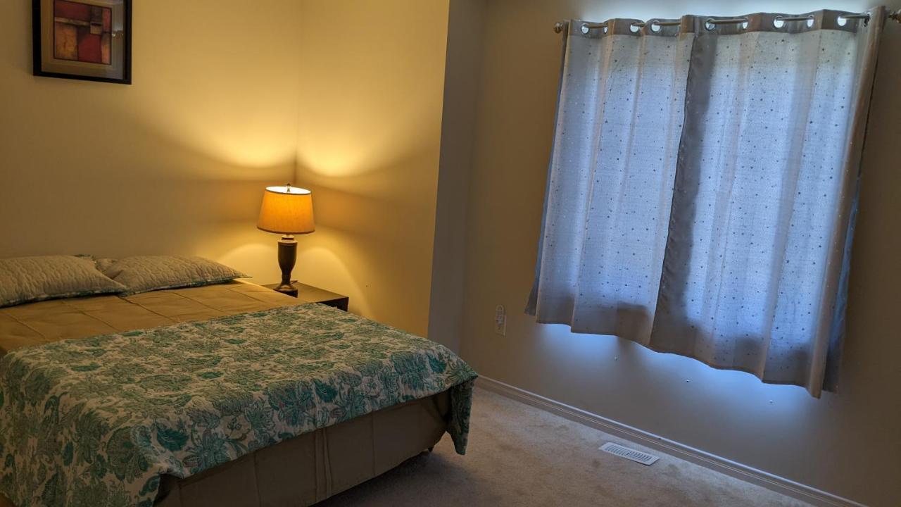 The Warm Welcome Suite Thorold ภายนอก รูปภาพ