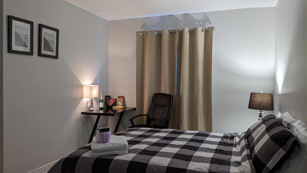 The Warm Welcome Suite Thorold ภายนอก รูปภาพ