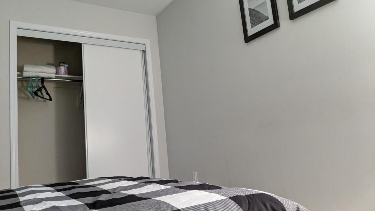 The Warm Welcome Suite Thorold ภายนอก รูปภาพ