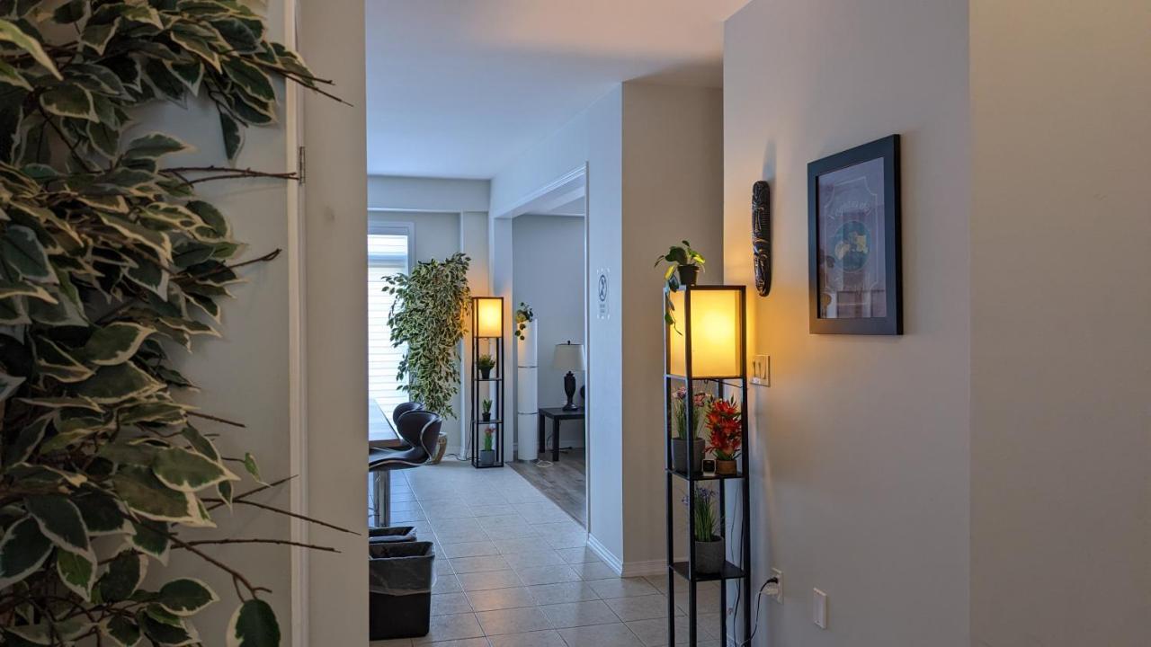 The Warm Welcome Suite Thorold ภายนอก รูปภาพ