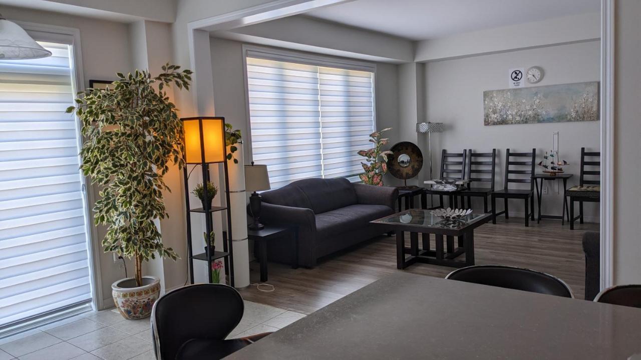 The Warm Welcome Suite Thorold ภายนอก รูปภาพ