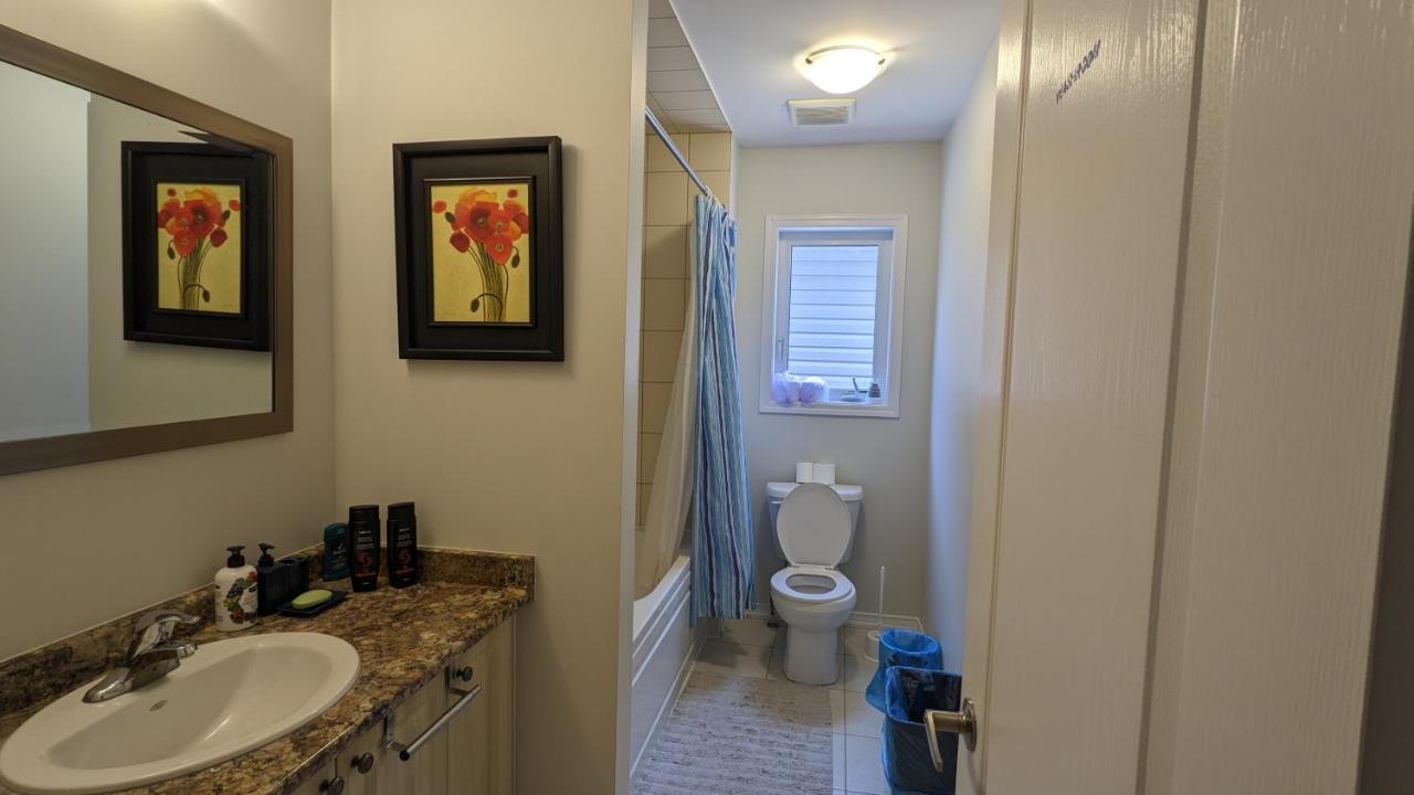 The Warm Welcome Suite Thorold ภายนอก รูปภาพ